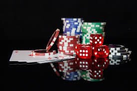 Tampilan antarmuka Fa Cai Shen Deluxe dengan gulungan permainan dan tombol kontrol